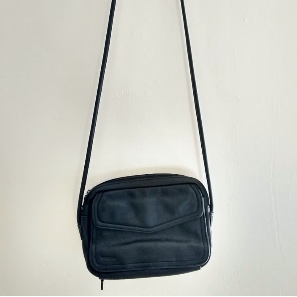 Fossil Genuine Leather Black Crossbody Folio Bag